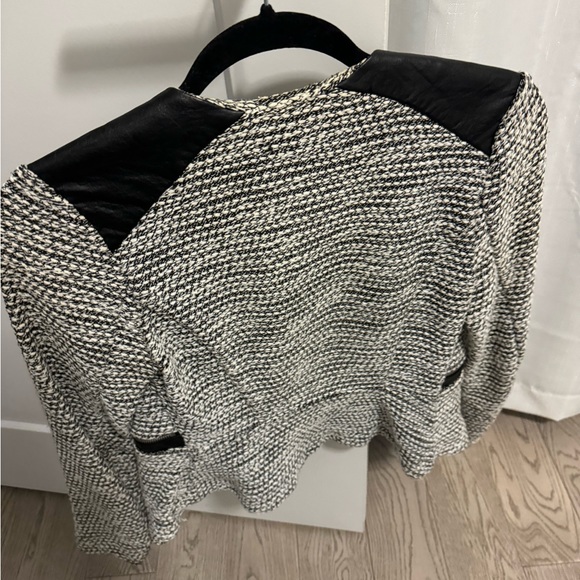 H&M cropped blazer US size 2 - Picture 2 of 3